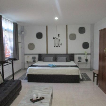 สิมิลัน Hotel หาดบางเทา ภายนอก รูปภาพ