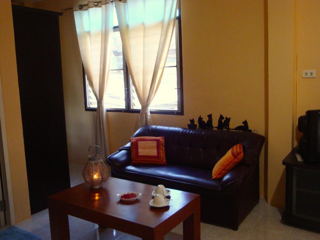 สิมิลัน Hotel หาดบางเทา ภายนอก รูปภาพ