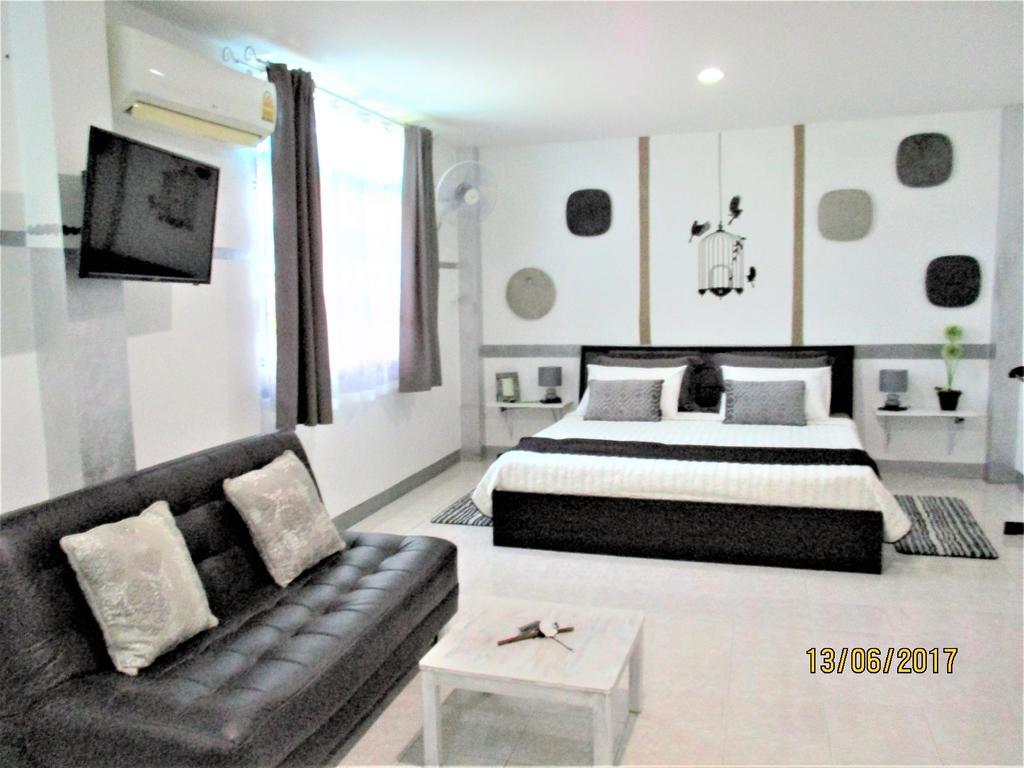 สิมิลัน Hotel หาดบางเทา ภายนอก รูปภาพ