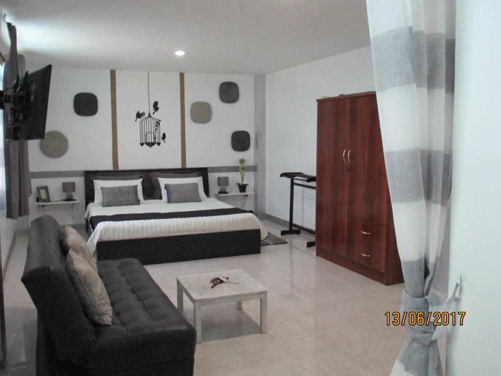 สิมิลัน Hotel หาดบางเทา ภายนอก รูปภาพ