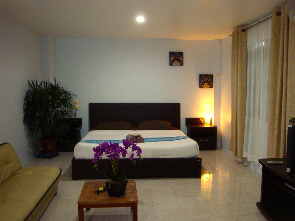 สิมิลัน Hotel หาดบางเทา ภายนอก รูปภาพ