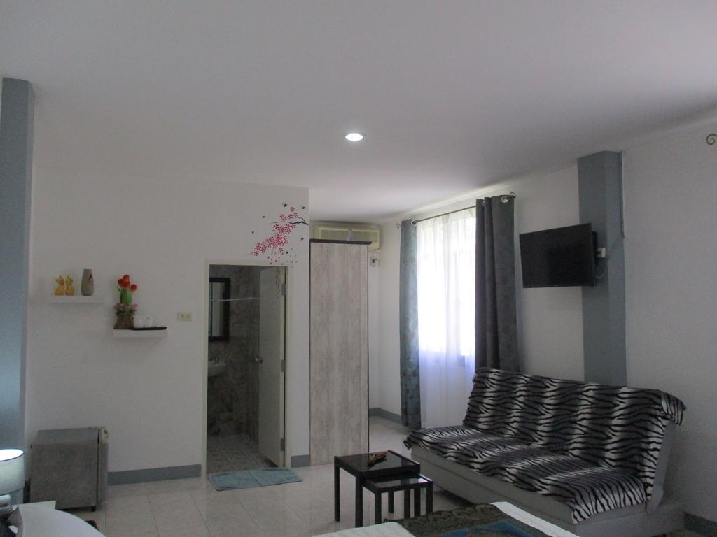 สิมิลัน Hotel หาดบางเทา ภายนอก รูปภาพ