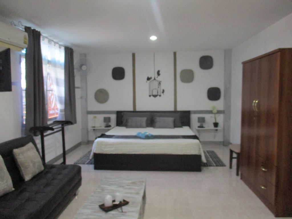 สิมิลัน Hotel หาดบางเทา ภายนอก รูปภาพ